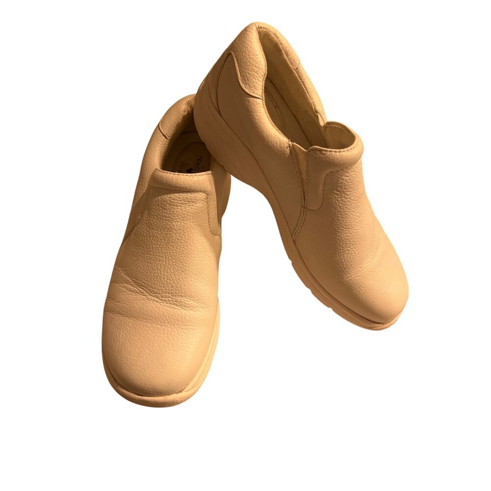 Nurse Mates Women’s 7.5M White Full Grain Leather Uniform Shoes Slip Resistant